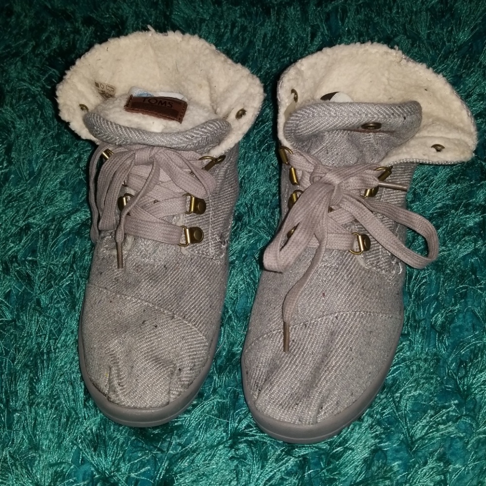 Toms